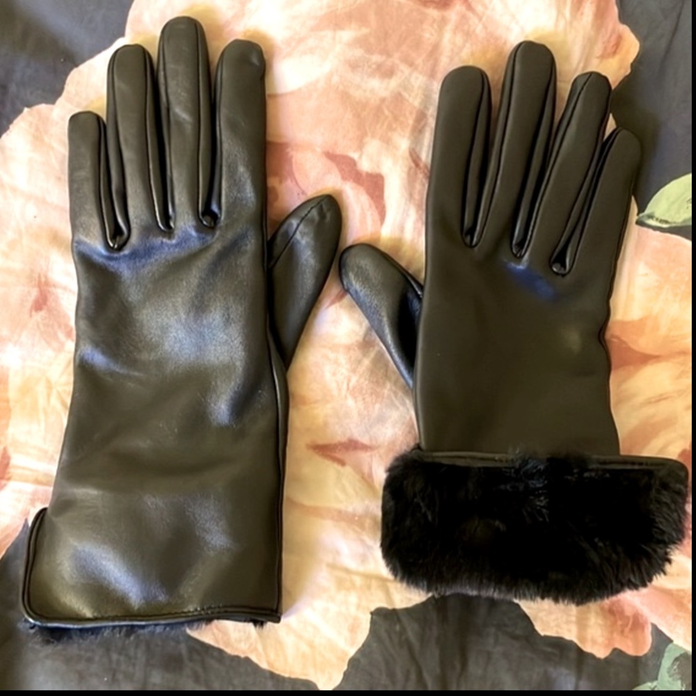 Reversed reversible Leather Gloves